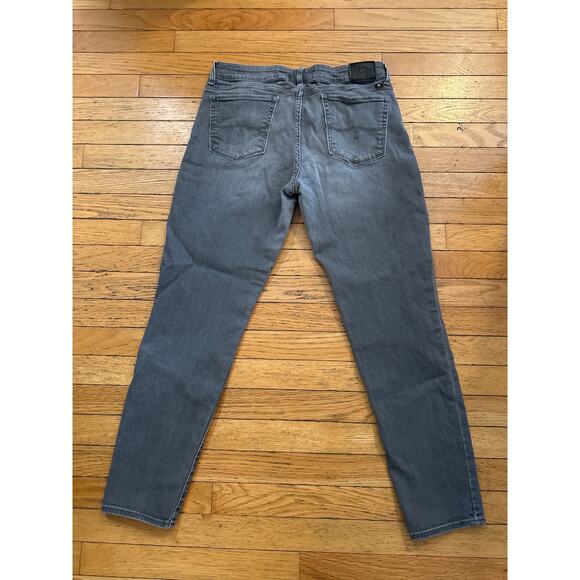 Luxky Brandy - Picture 3 of 5